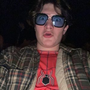 Meet your Posher, Alex